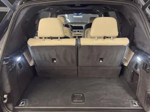 BMW X7 M50i