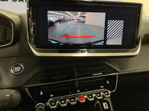 PEUGEOT 208 1.2 Hybrid Envy