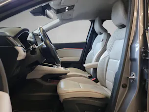 RENAULT Captur 1.6 E-Tech Plug-in Initiale