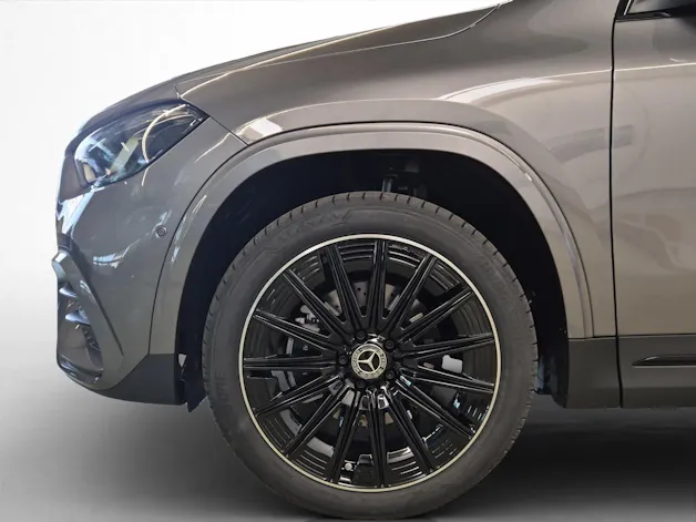 MERCEDES-BENZ GLA 250 e EQ Star AMG Line