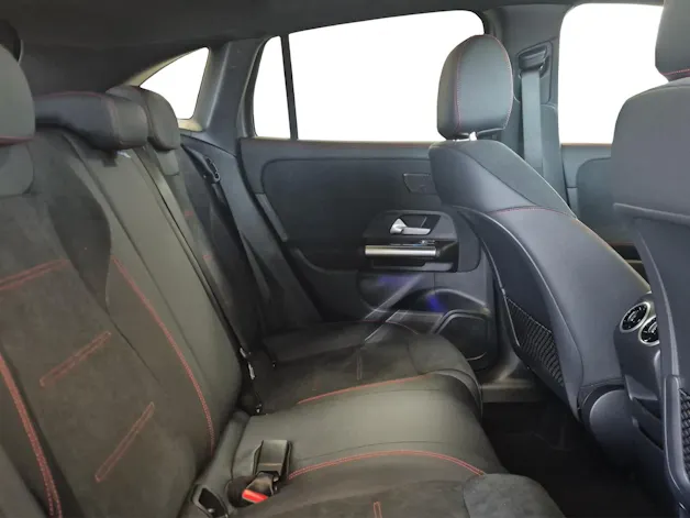 MERCEDES-BENZ GLA 250 e EQ Star AMG Line