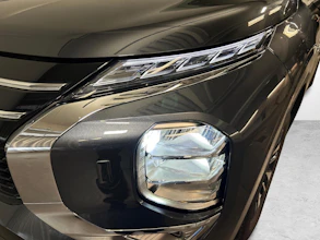 https://vehicle.imgix.net/4525929/a760836b-c075-4d7e-91ed-ab892c9fa782.jpg