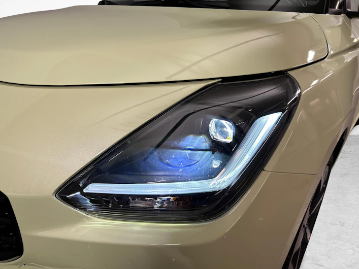 Fahrzeugbild SUZUKI SWIFT
