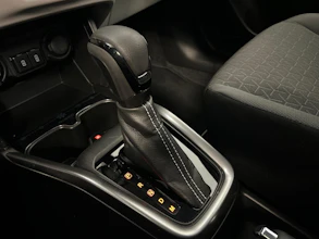 https://vehicle.imgix.net/4525938/c2a452f2-c1cc-4eba-8d38-fae9c37093fb.jpg