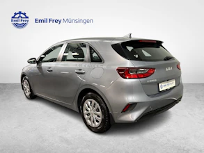 https://vehicle.imgix.net/4525950/ef9c5d7b-8440-4f83-a2a1-936d3d23181b.jpg