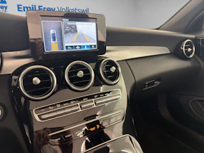 https://vehicle.imgix.net/4526004/a11446f5-4363-4319-ad6b-d1f1d11129c6.jpg