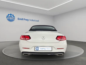 https://vehicle.imgix.net/4526004/c10eb88d-add9-4629-b779-d2c66cf6ee74.jpg