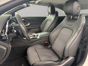 https://vehicle.imgix.net/4526004/f73bb3d9-4615-4b84-9b8f-d5c280600d52.jpg
