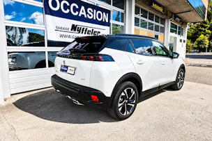 PEUGEOT 2008 1.2 PureTech 130 GT