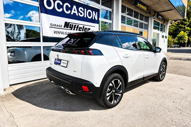 PEUGEOT 2008 1.2 PureTech 130 GT