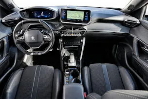 PEUGEOT 2008 1.2 PureTech 130 GT
