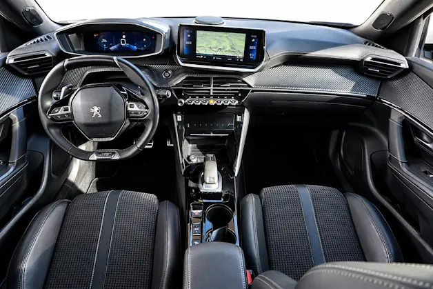 PEUGEOT 2008 1.2 PureTech 130 GT