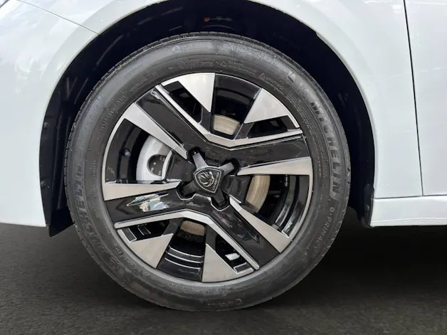 PEUGEOT 208 1.2 Hybrid ENVY