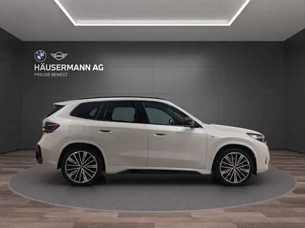 BMW iX1 30 xDrive M SPORT