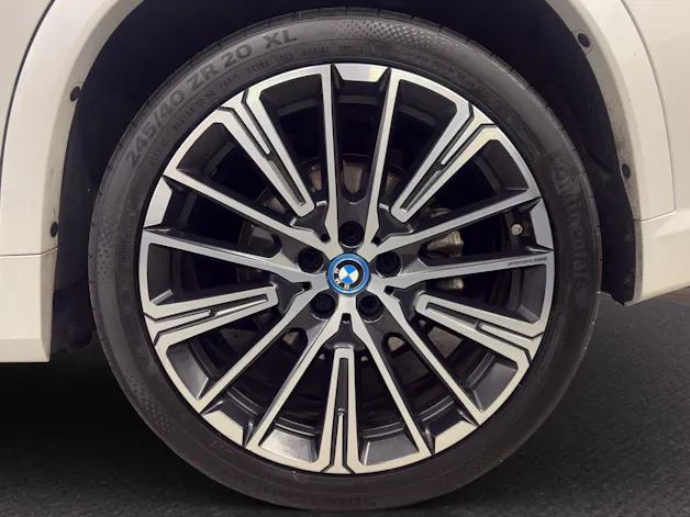 BMW iX1 30 xDrive M SPORT