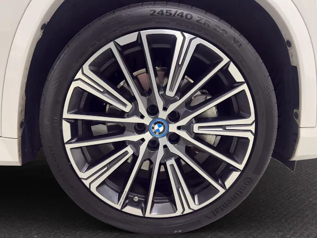 BMW iX1 30 xDrive M SPORT