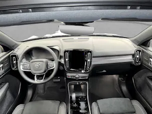 VOLVO EX40 Twin Black Edition AWD