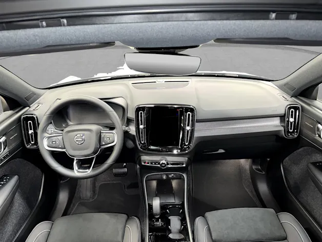 VOLVO EX40 Twin Black Edition AWD