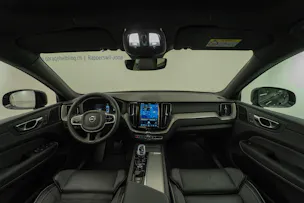 VOLVO XC60 2.0 T8 TE XCENTRIC Black Edition eAWD