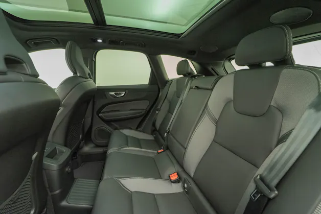 VOLVO XC60 2.0 T8 TE XCENTRIC Black Edition eAWD