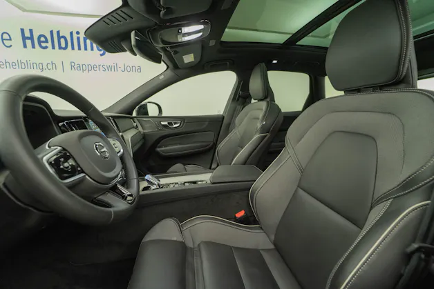 VOLVO XC60 2.0 T8 TE XCENTRIC Black Edition eAWD