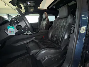 PEUGEOT 5008 2.0 BlueHDi 180 GT