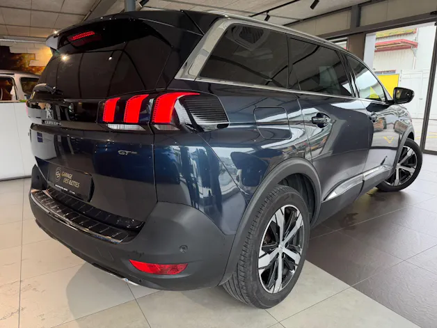 PEUGEOT 5008 2.0 BlueHDi 180 GT