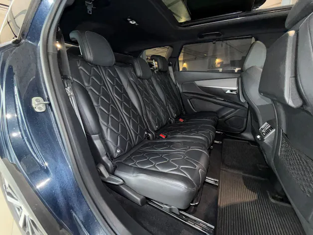 PEUGEOT 5008 2.0 BlueHDi 180 GT