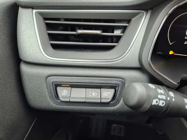 RENAULT Captur 1.3 TCe 140 techno EDC