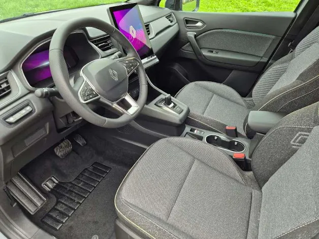 RENAULT Captur 1.3 TCe 140 techno EDC