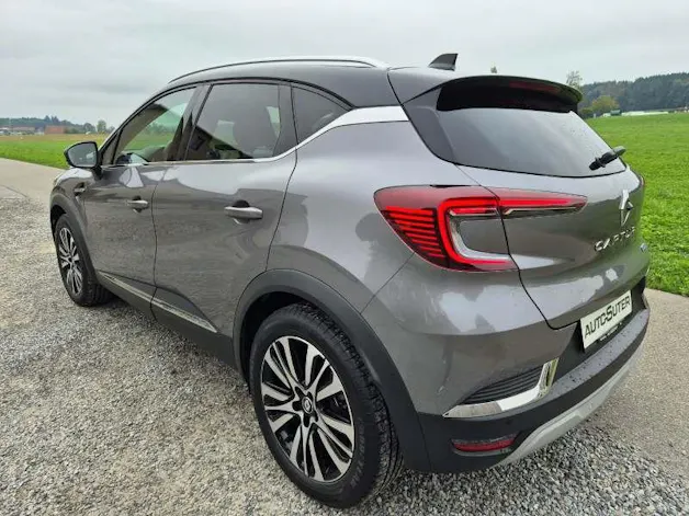 RENAULT Captur INITIALE PARIS E-TECH 145