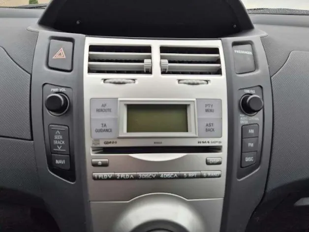 Toyota Yaris 1.3 16V City Automat