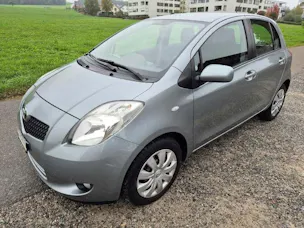 Toyota Yaris 1.3 16V City Automat