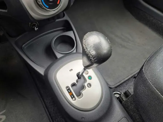 Toyota Yaris 1.3 16V City Automat