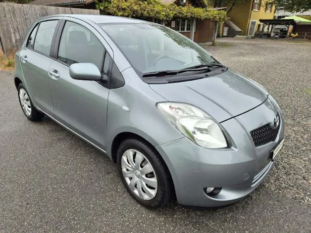 Toyota Yaris 1.3 16V City Automat