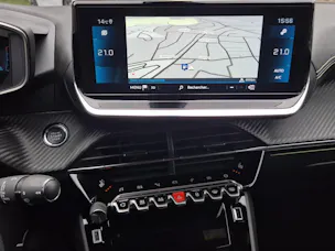PEUGEOT 208 1.2 PureTech 130 GT