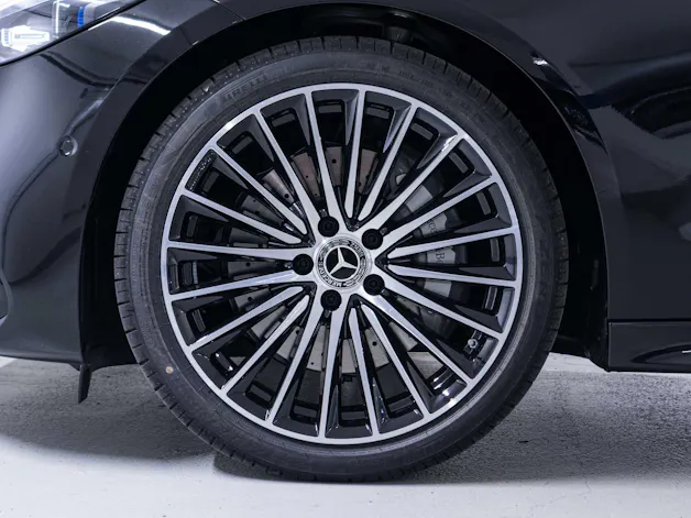 MERCEDES-BENZ C 220 d 4MATIC T-Modell Swiss Star