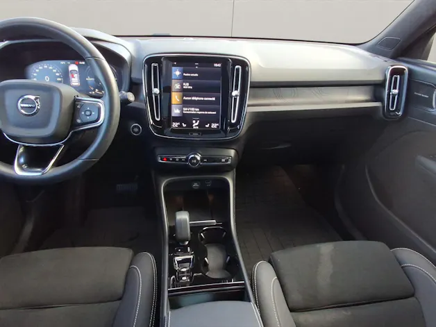 VOLVO XC40 1.5 T5 PiH Ultimate Dark
