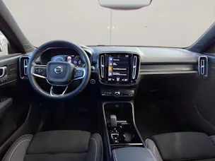 VOLVO XC40 1.5 T5 PiH Ultimate Dark