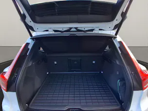 VOLVO XC40 1.5 T5 PiH Ultimate Dark