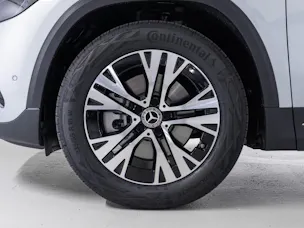 MERCEDES-BENZ GLA 220 d 4MATIC Swiss Star