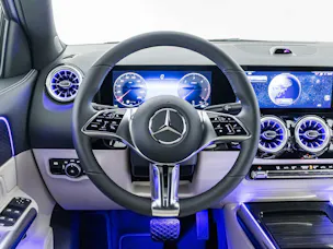 MERCEDES-BENZ GLA 220 d 4MATIC Swiss Star