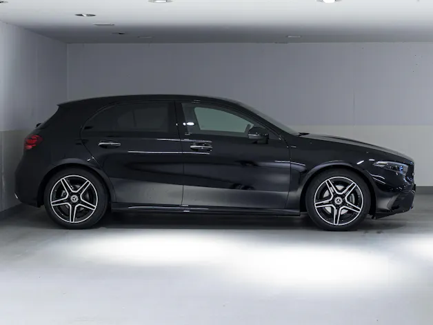 MERCEDES-BENZ A 180 d