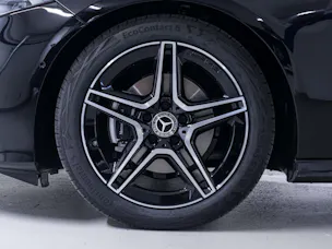 MERCEDES-BENZ A 180 d
