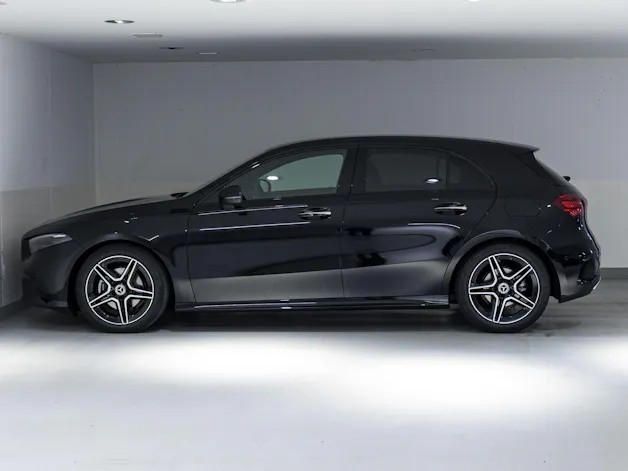 MERCEDES-BENZ A 180 d