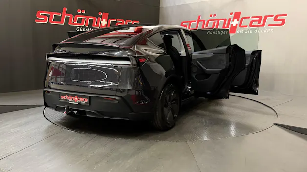 Tesla Model Y LR Premium AWD MY27 AHK