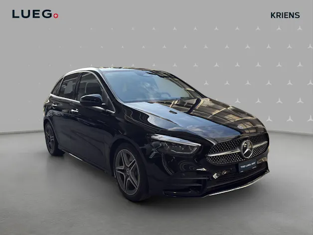 MERCEDES-BENZ B 250 4M - AMG / DISTRONIC / Panorama-Dach / Multibeam LED