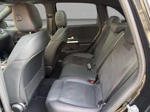 MERCEDES-BENZ B 250 4M - AMG / DISTRONIC / Panorama-Dach / Multibeam LED