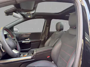 MERCEDES-BENZ B 250 4M - AMG / DISTRONIC / Panorama-Dach / Multibeam LED