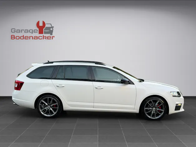 SKODA Octavia Combi 2.0 TDI RS 4x4 DSG